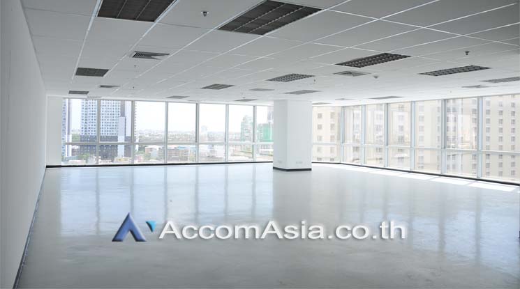 8  Studio Office Space For Rent in Pattanakarn ,Bangkok ARL Ramkhamhaeng at UM Tower AA11804